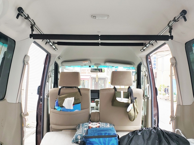 アトレーワゴン 車内キャリア 前から見た様子