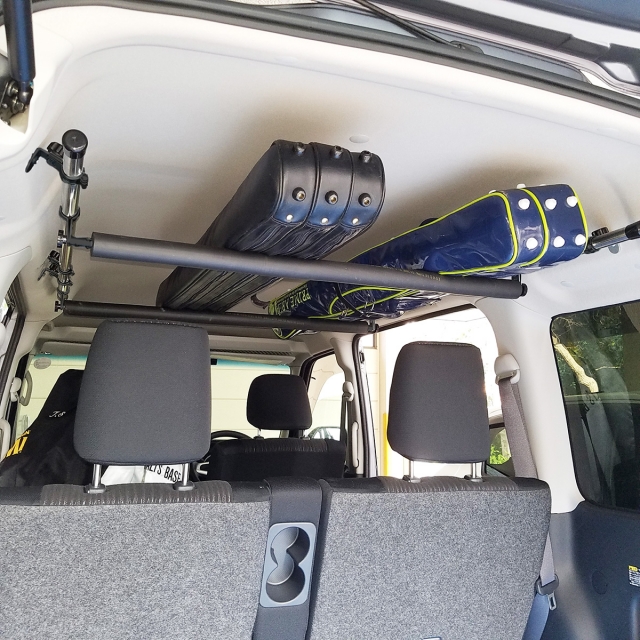 アトレーワゴン 車内キャリア　前から見た様子