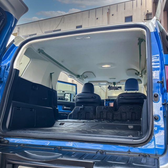 改良版 FJクルーザー サイドバー 車内ラック